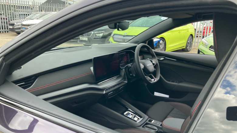 Skoda Octavia 2.0 TSI vRS 5dr DSG Petrol Hatchback